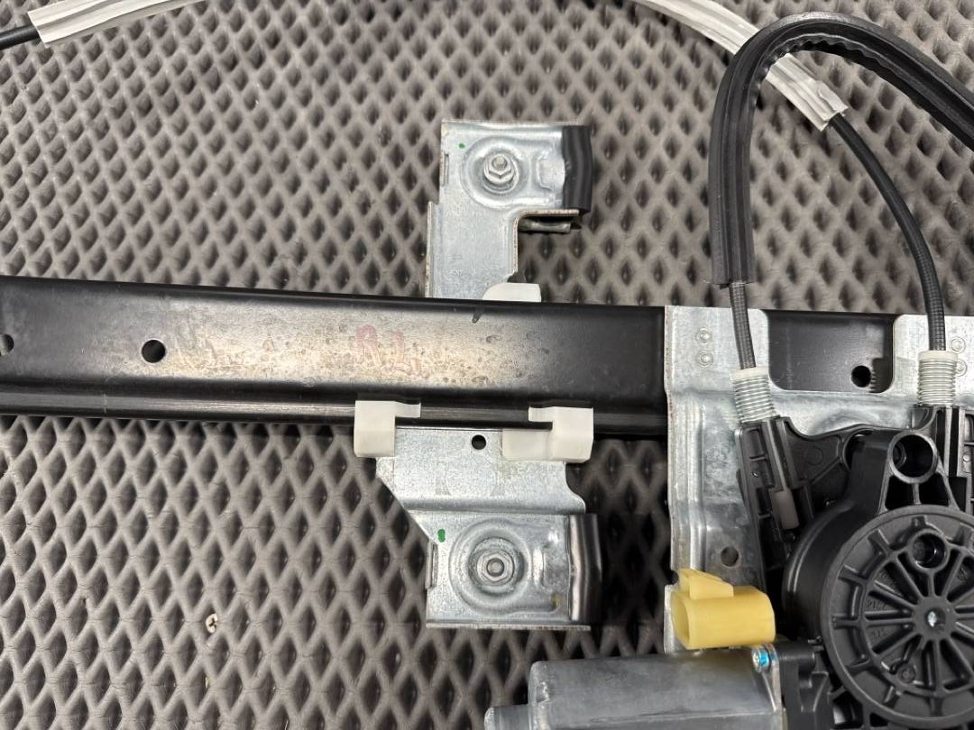 Стеклоподъемник, 2366 рублей, Красноярск