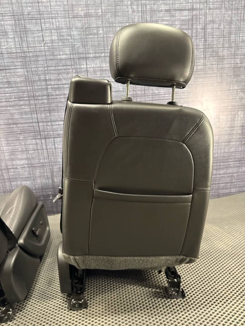 Комплект сидений, 58940 рублей, Красноярск