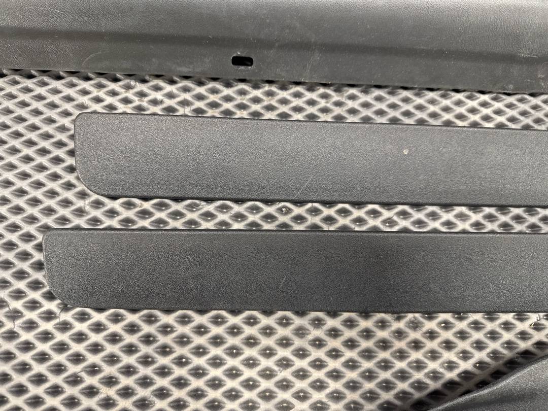 Комплект накладок на порог, 4771 рублей, Красноярск