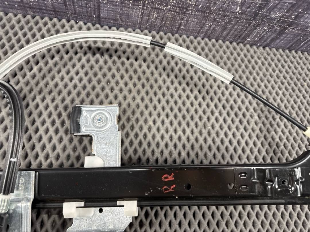 Стеклоподъемник, 2366 рублей, Красноярск