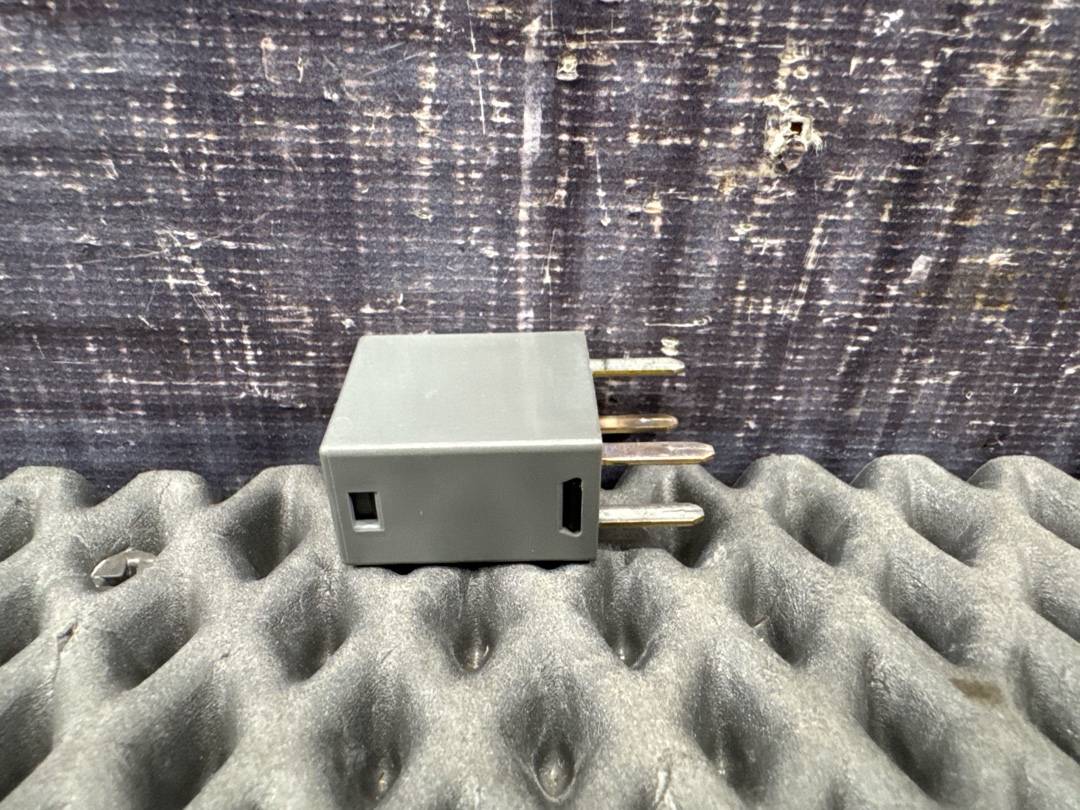 Реле, 332 рублей, Красноярск