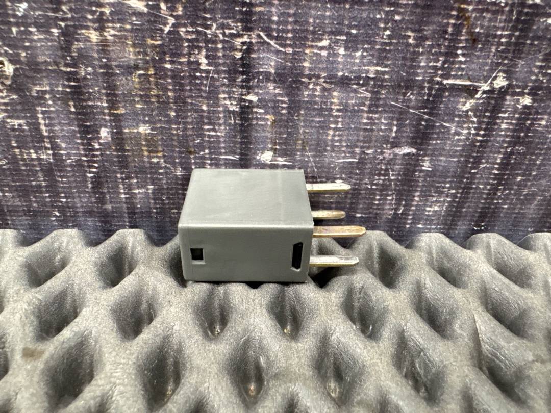 Реле, 332 рублей, Красноярск