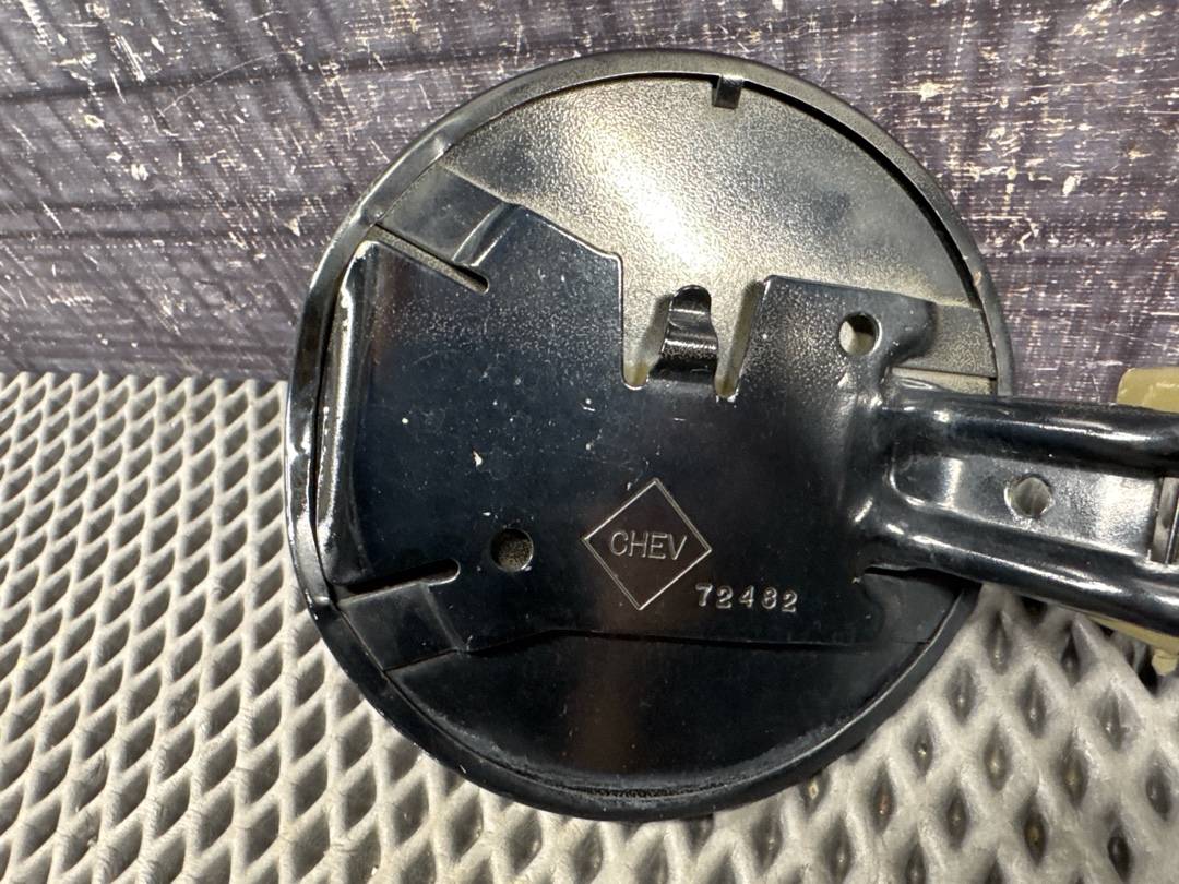 Лючок бензобака, 1274 рублей, Красноярск