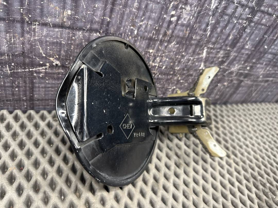 Лючок бензобака, 1274 рублей, Красноярск