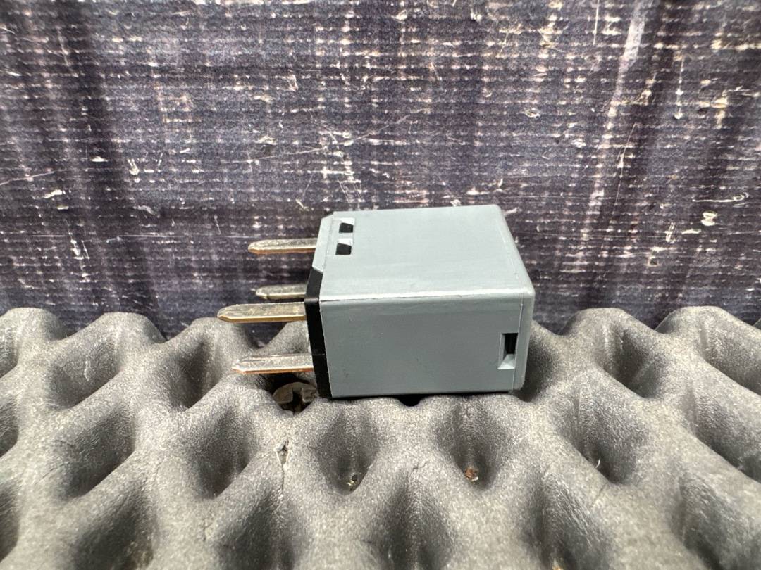 Реле, 332 рублей, Красноярск