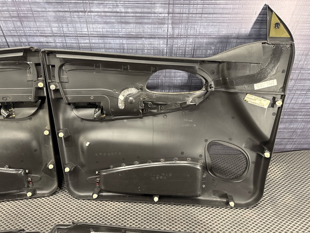 Комплект обшивок дверей, 10017 рублей, Красноярск