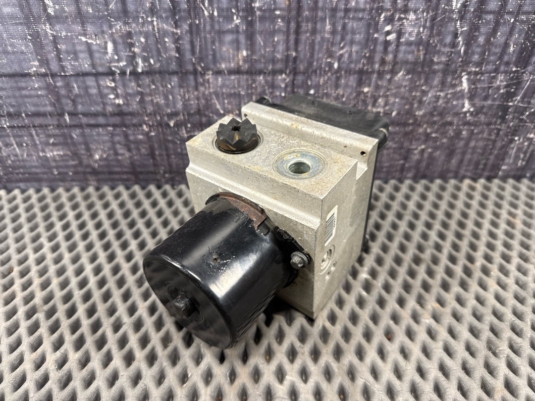 Блок ABS, 8346 рублей, Красноярск