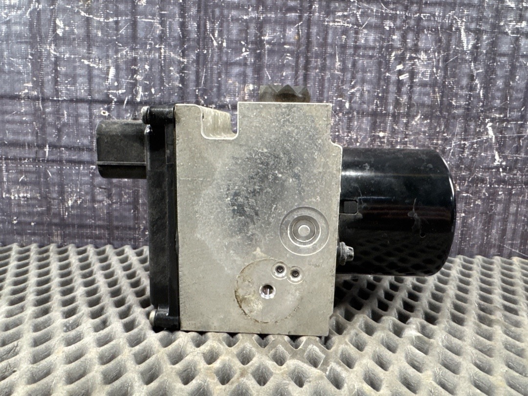 Блок ABS, 8346 рублей, Красноярск