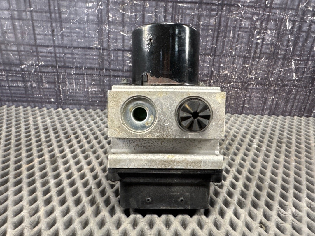 Блок ABS, 8346 рублей, Красноярск