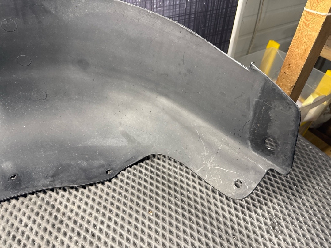 Подкрылок, 624 рублей, Красноярск