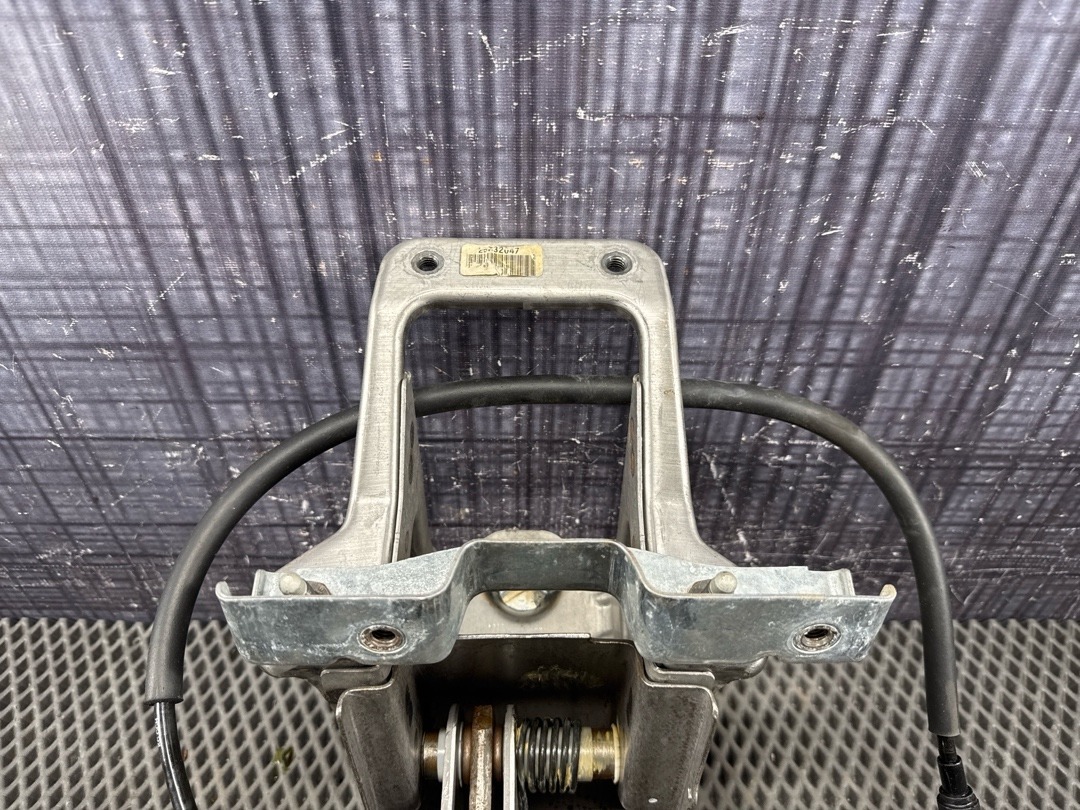 Педаль тормоза, 1924 рублей, Красноярск