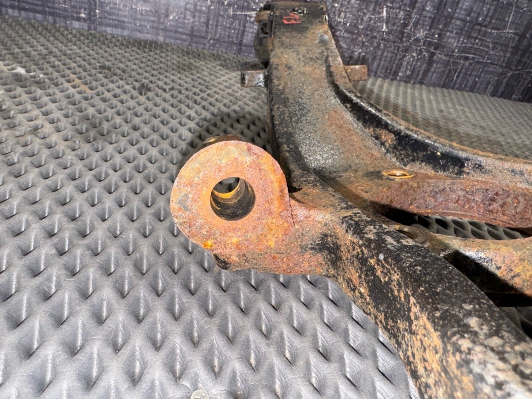 Поворотный кулак, 1794 рублей, Красноярск