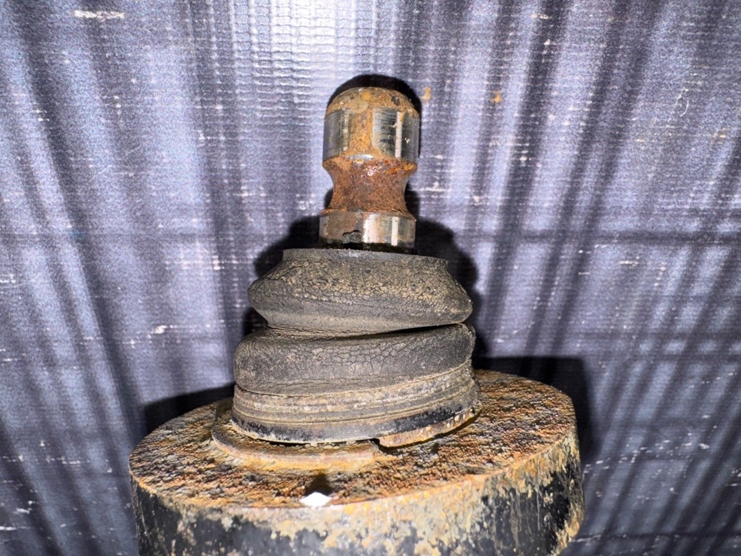 Поворотный кулак, 1794 рублей, Красноярск