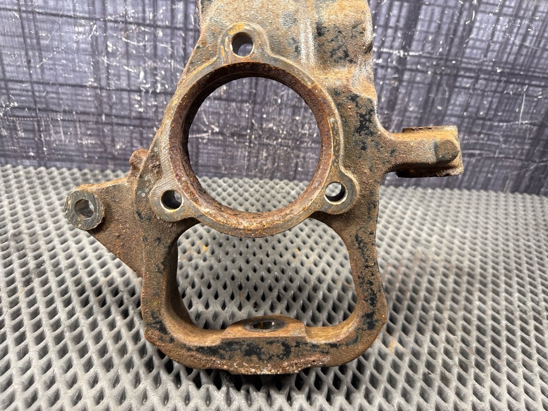 Поворотный кулак, 1794 рублей, Красноярск