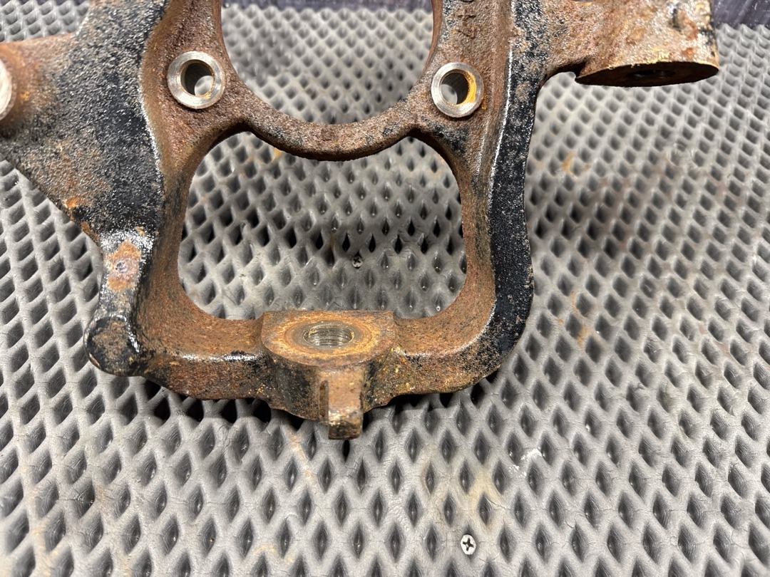 Поворотный кулак, 1794 рублей, Красноярск