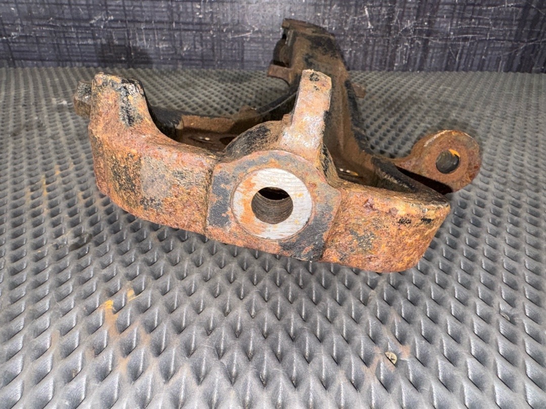 Поворотный кулак, 1794 рублей, Красноярск