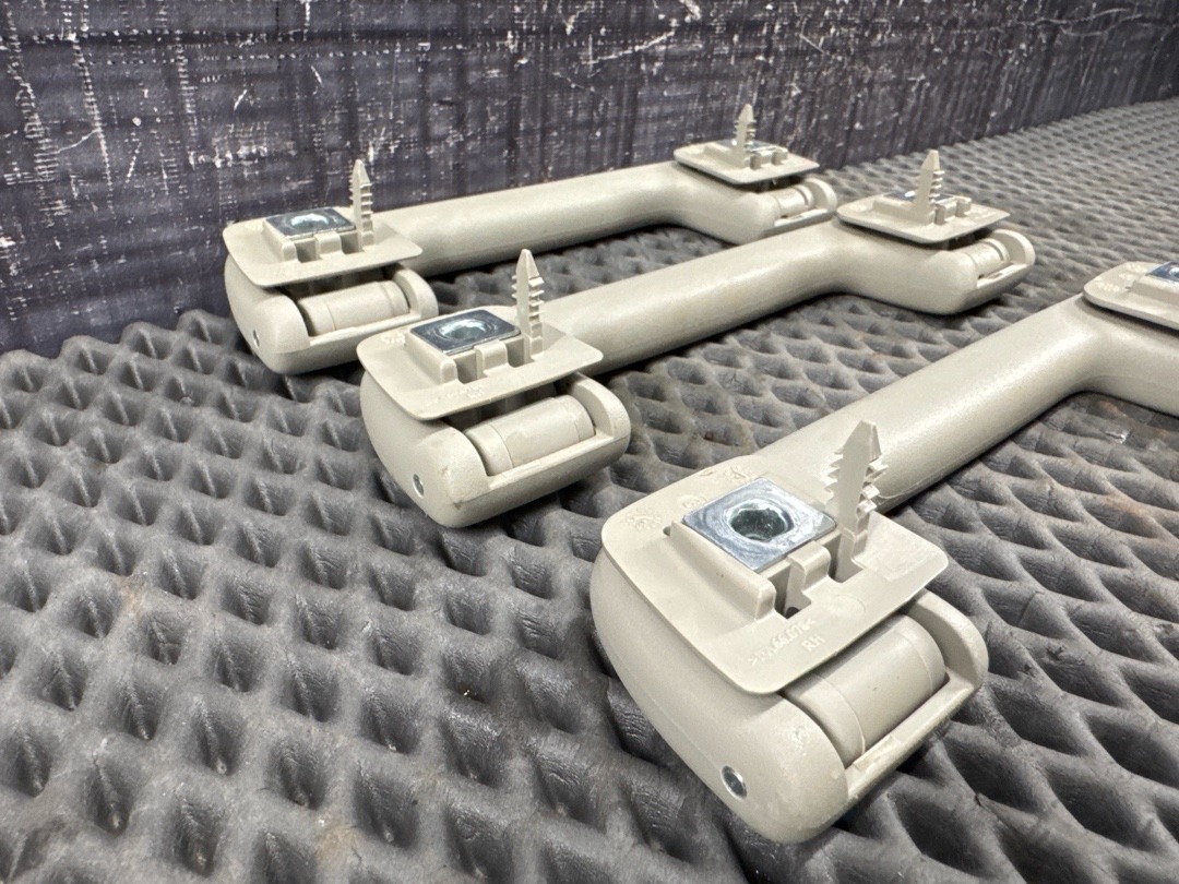 Потолочная ручка, 806 рублей, Красноярск