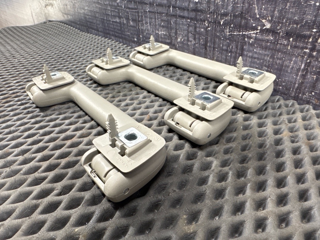 Потолочная ручка, 806 рублей, Красноярск