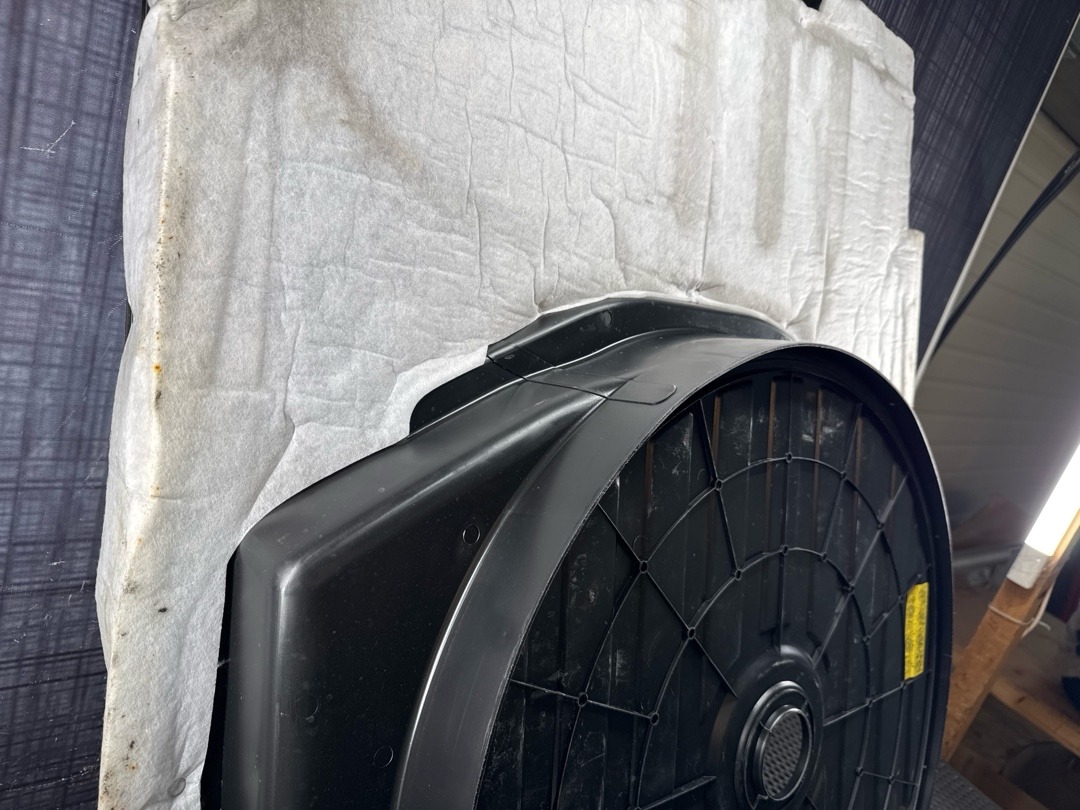 Ниша под запасное колесо, 1020 рублей, Красноярск