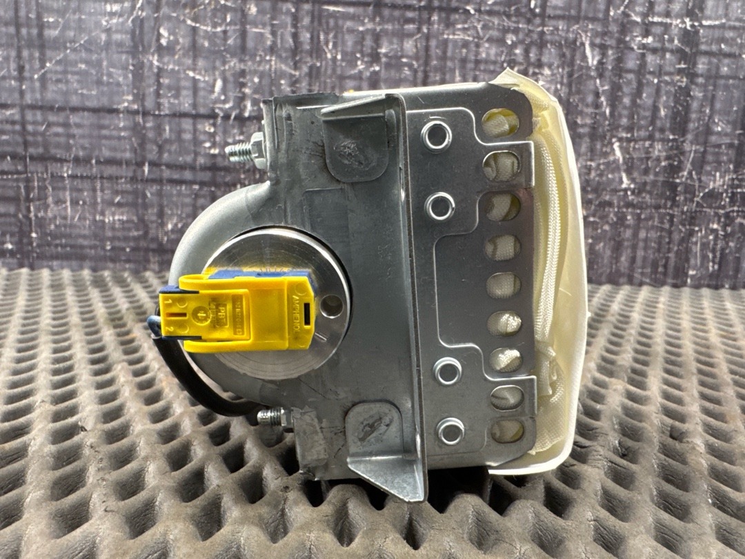 Подушка безопасности, 1520 рублей, Красноярск