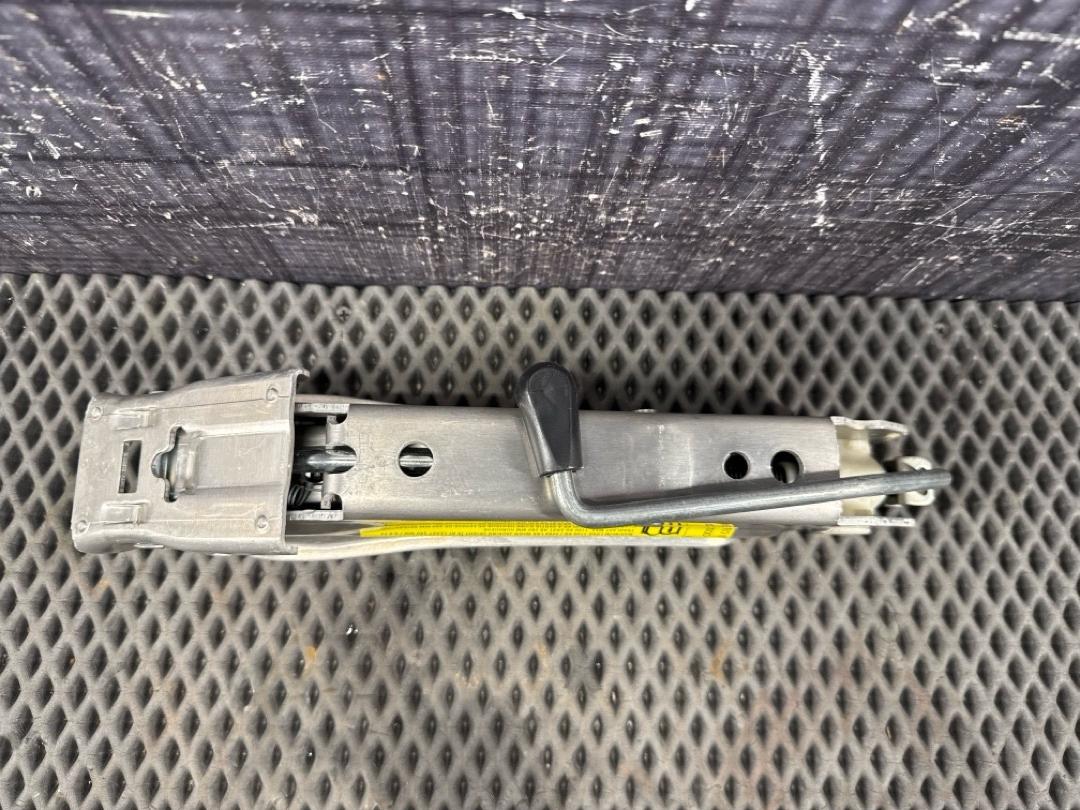 Домкрат, 2970 рублей, Красноярск