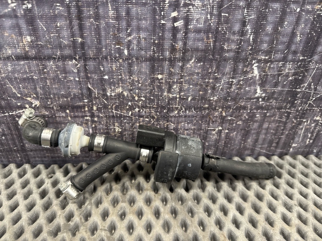 Клапан вентиляции топливного бака, 2670 рублей, Красноярск