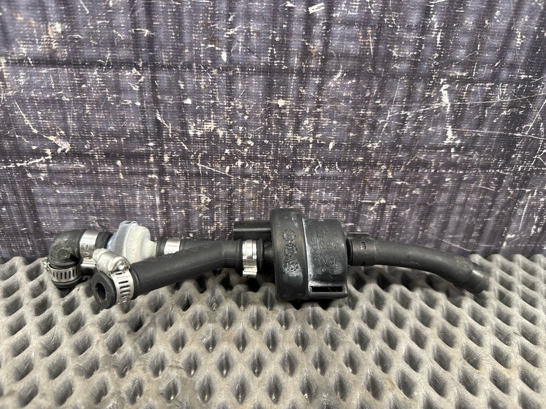 Клапан вентиляции топливного бака, 2670 рублей, Красноярск