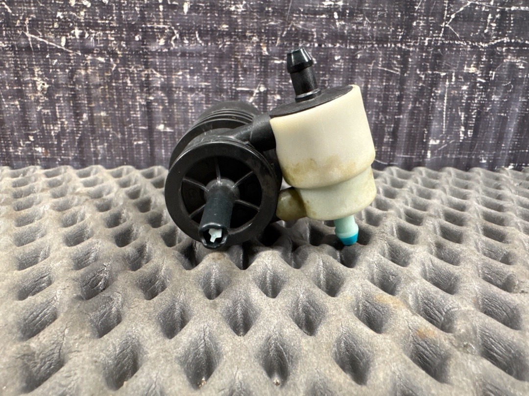 Мотор бачка стеклоомывателя, 970 рублей, Красноярск