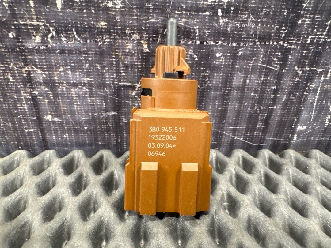 Концевик педали тормоза, 1140 рублей, Красноярск