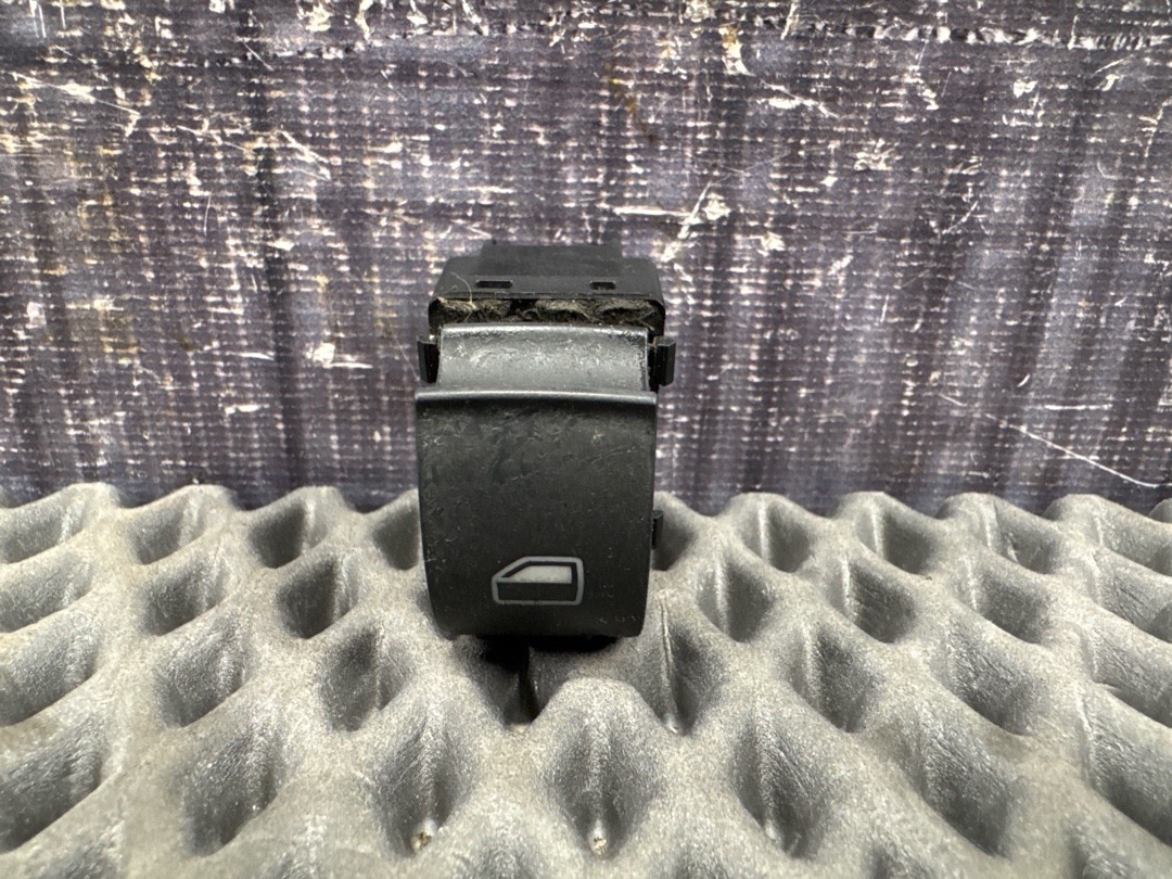 Кнопка стеклоподъемника, 420 рублей, Красноярск