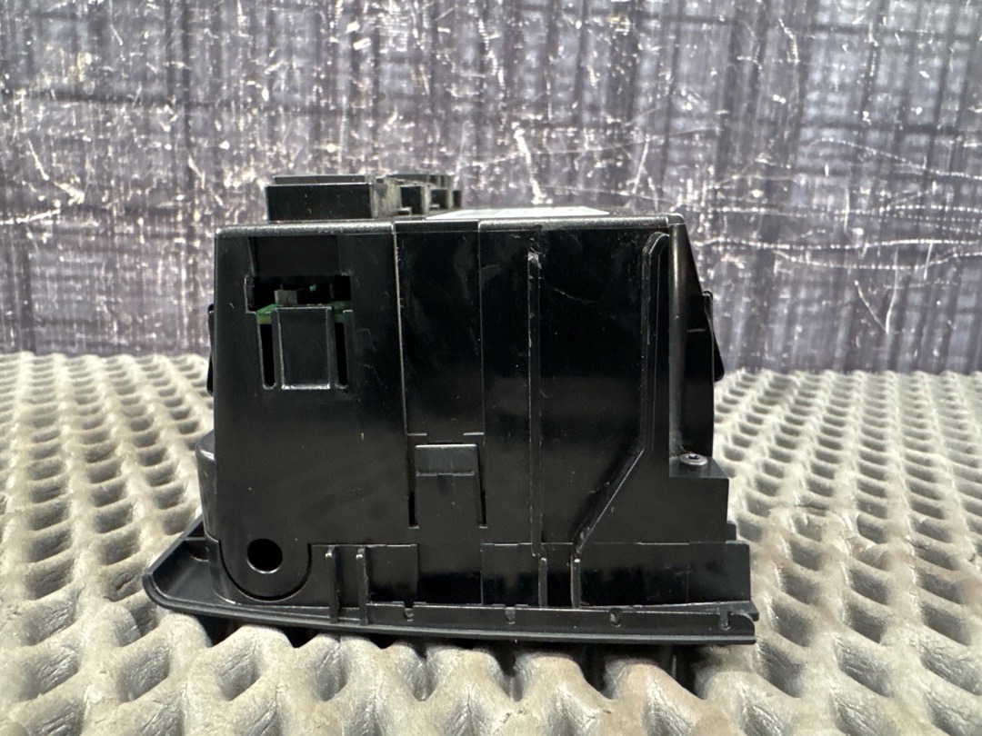 Блок управления климат-контролем, 3960 рублей, Красноярск