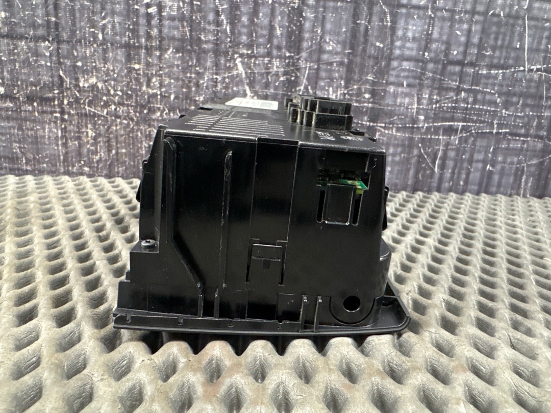 Блок управления климат-контролем, 3960 рублей, Красноярск