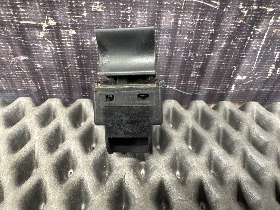 Кнопка стеклоподъемника, 420 рублей, Красноярск