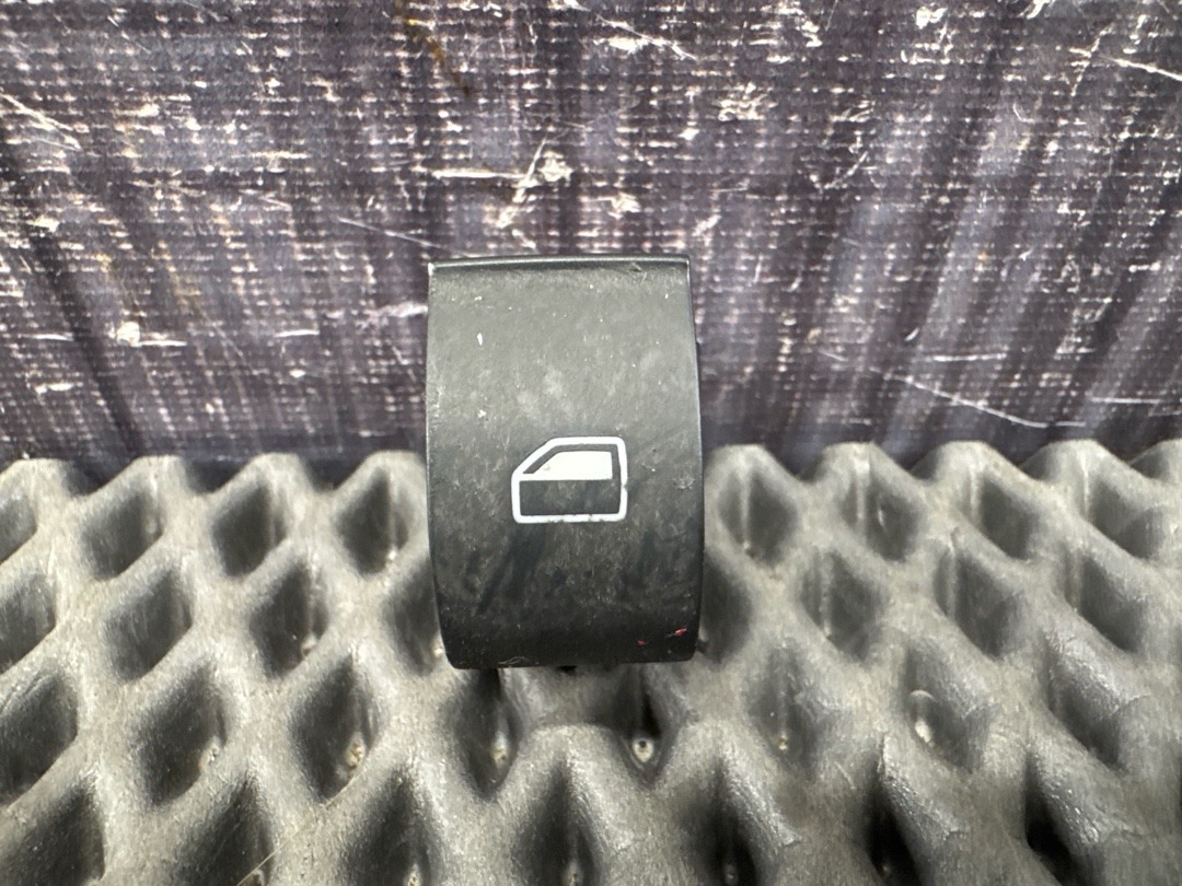 Кнопка стеклоподъемника, 420 рублей, Красноярск