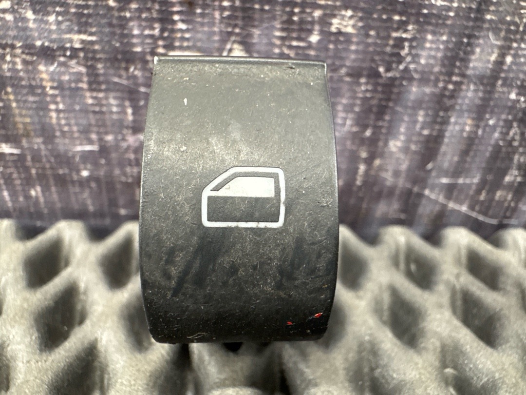 Кнопка стеклоподъемника, 420 рублей, Красноярск