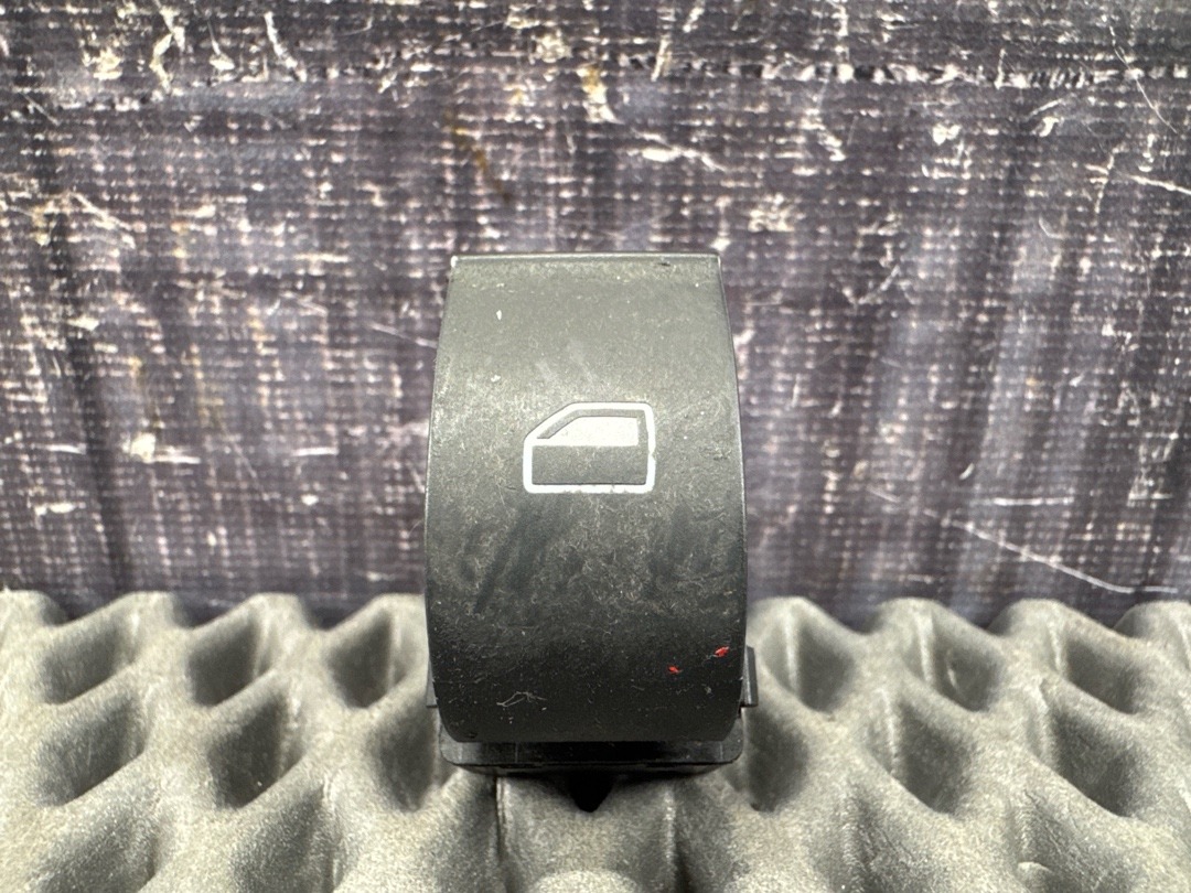 Кнопка стеклоподъемника, 420 рублей, Красноярск