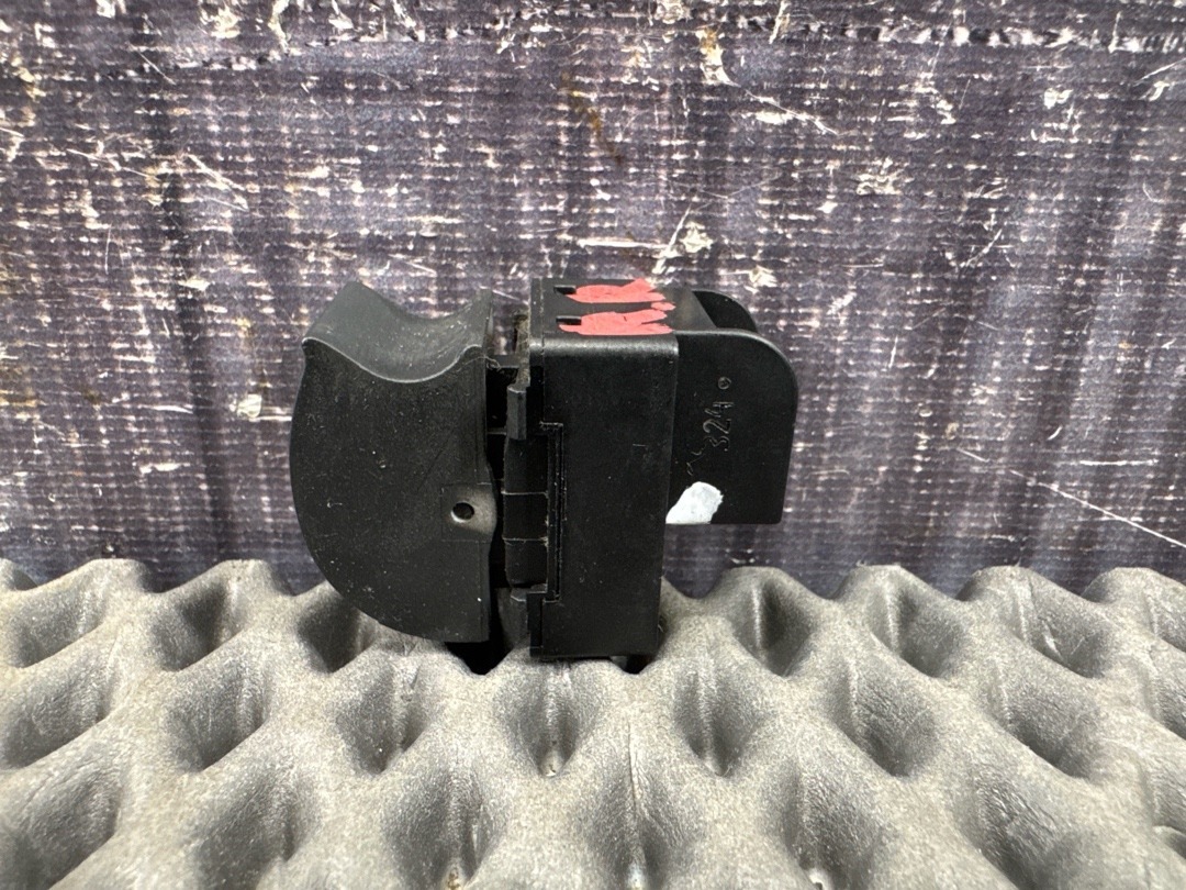 Кнопка стеклоподъемника, 420 рублей, Красноярск