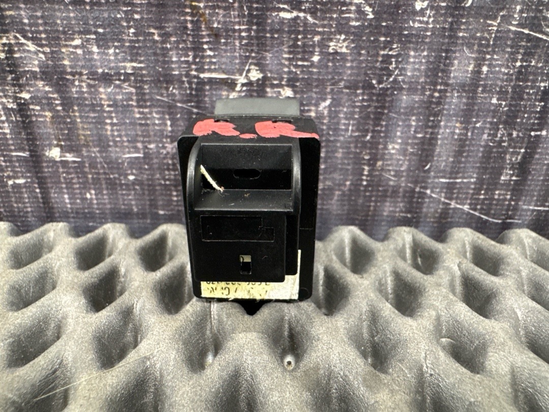 Кнопка стеклоподъемника, 420 рублей, Красноярск