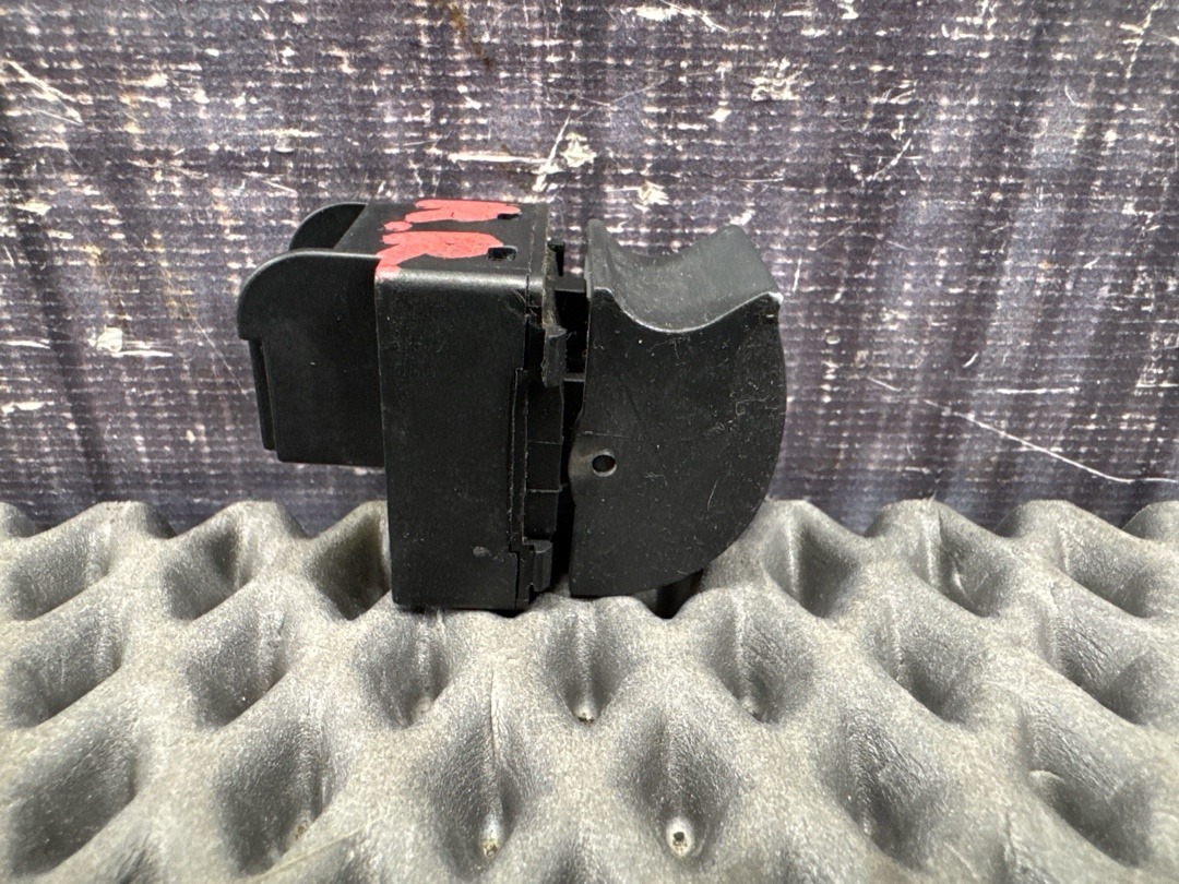 Кнопка стеклоподъемника, 420 рублей, Красноярск