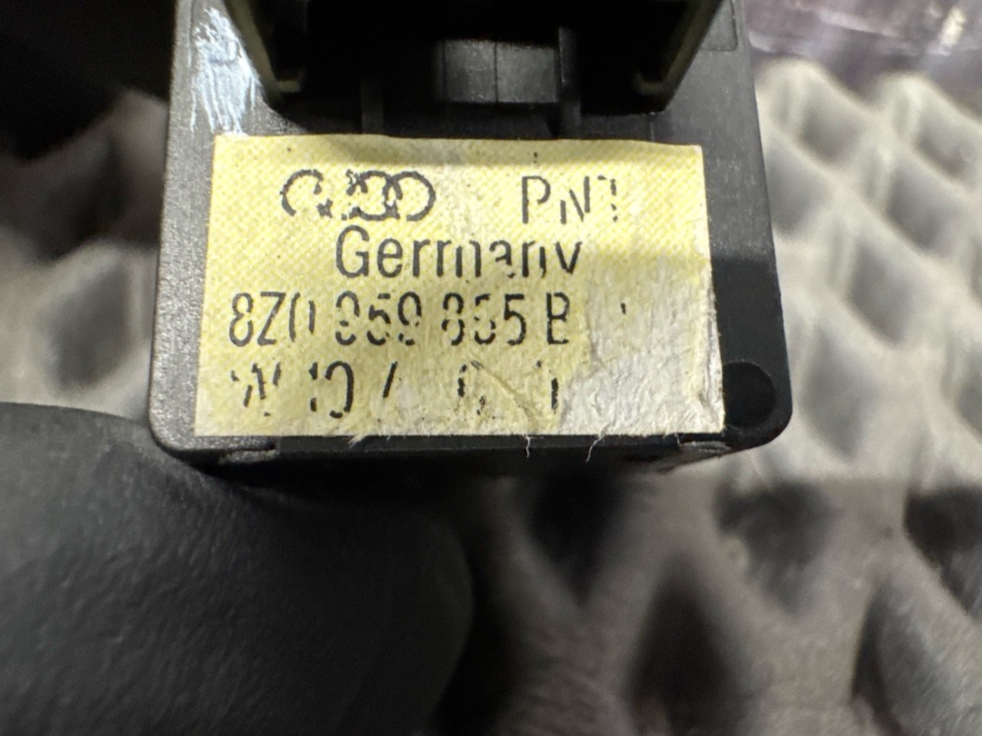 Кнопка стеклоподъемника, 420 рублей, Красноярск