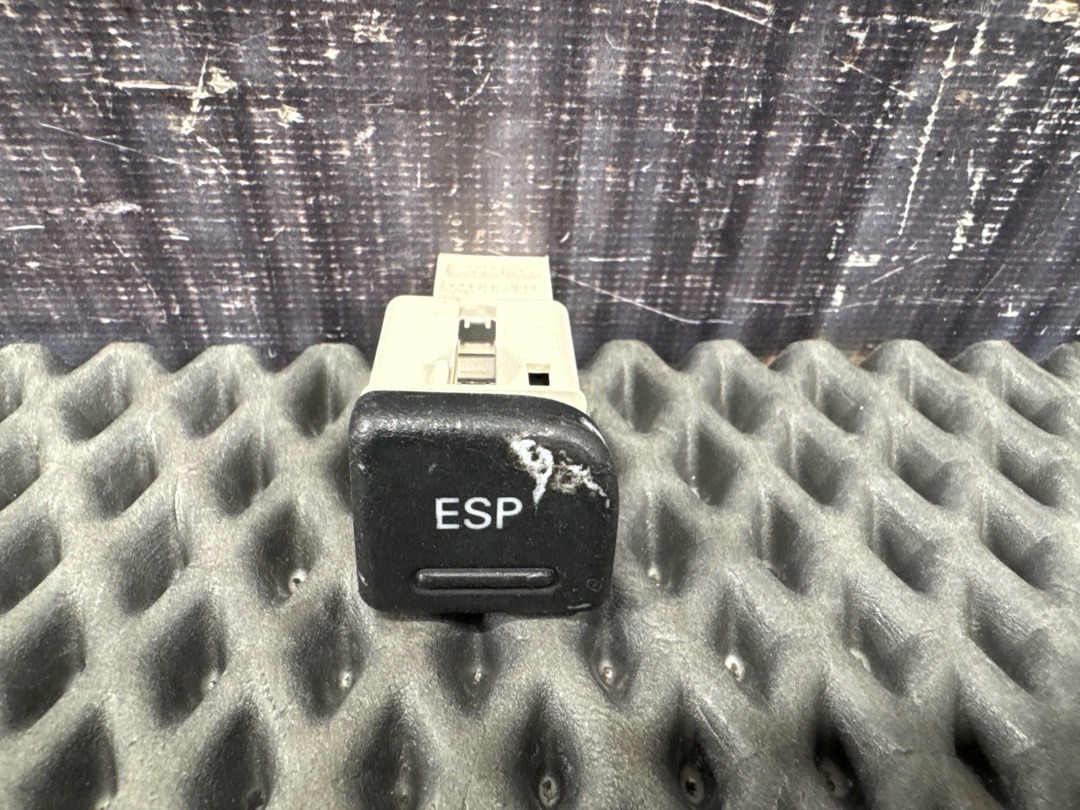 Кнопка ESP, 360 рублей, Красноярск