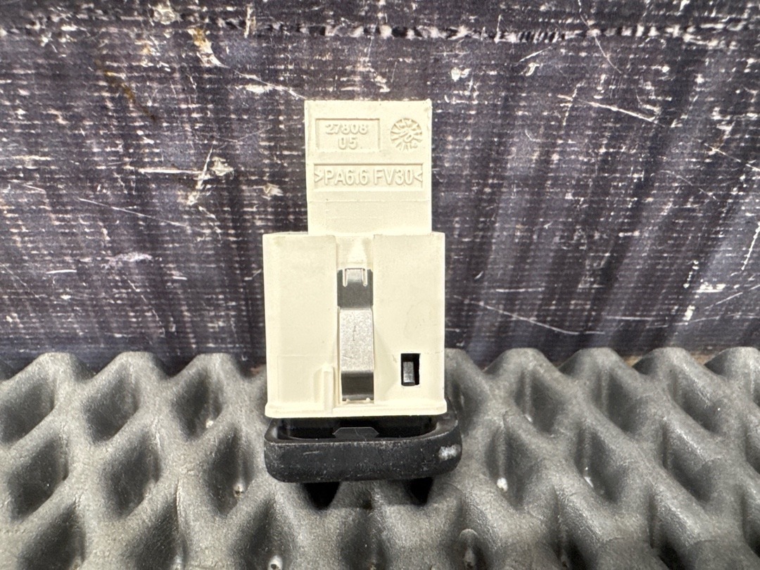 Кнопка ESP, 360 рублей, Красноярск