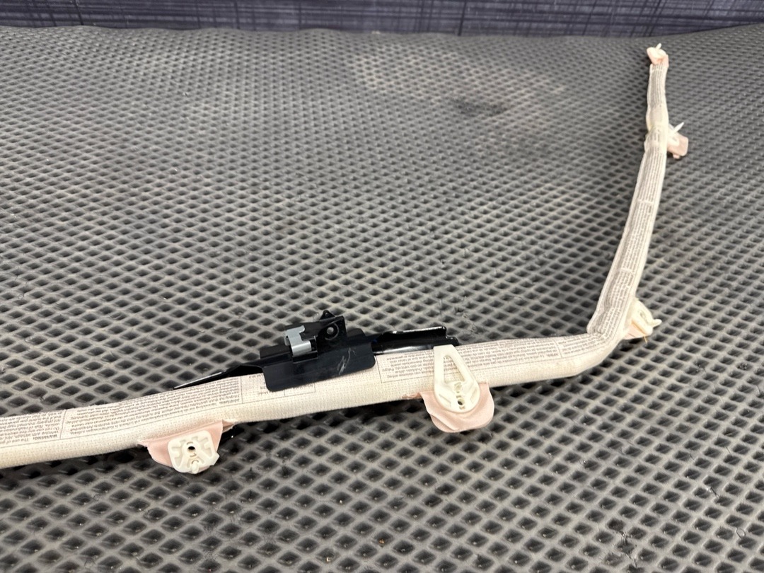 Подушка безопасности, 1060 рублей, Красноярск