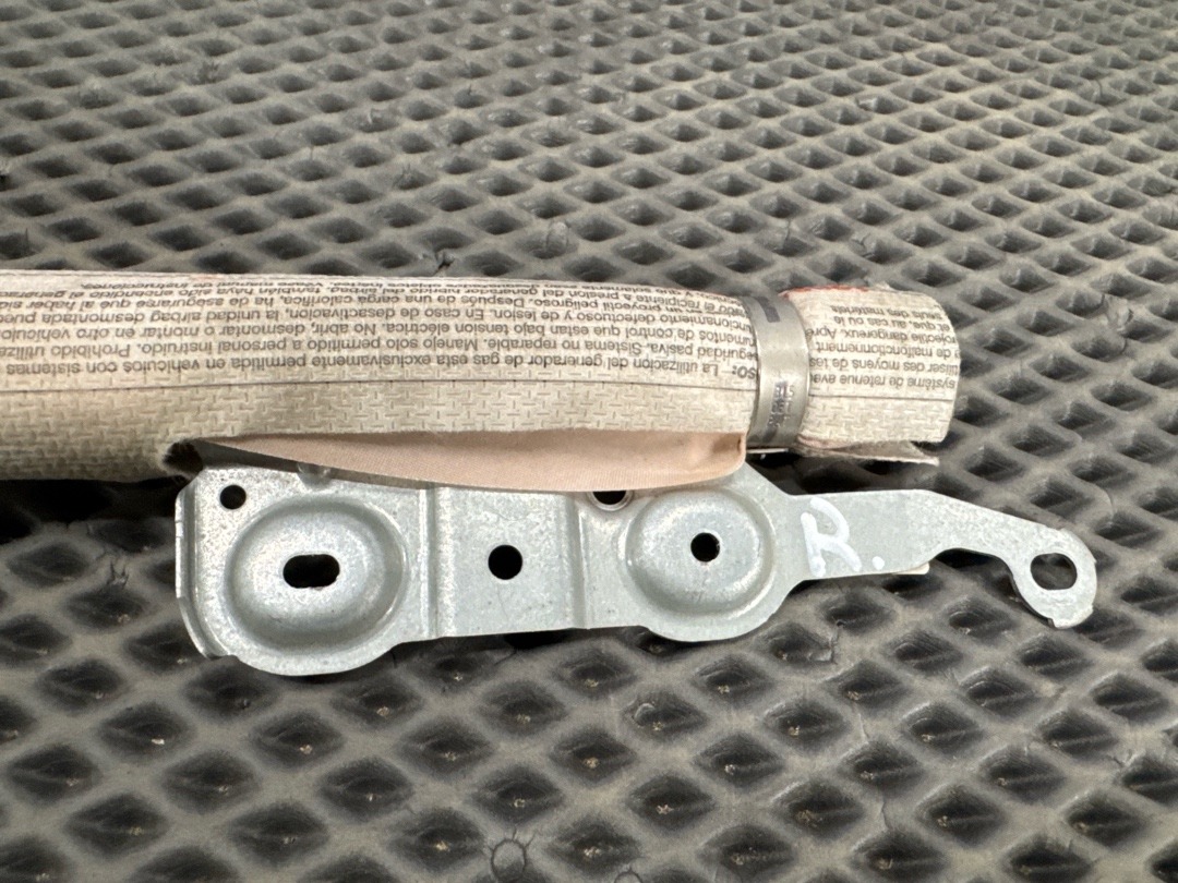 Подушка безопасности, 1060 рублей, Красноярск