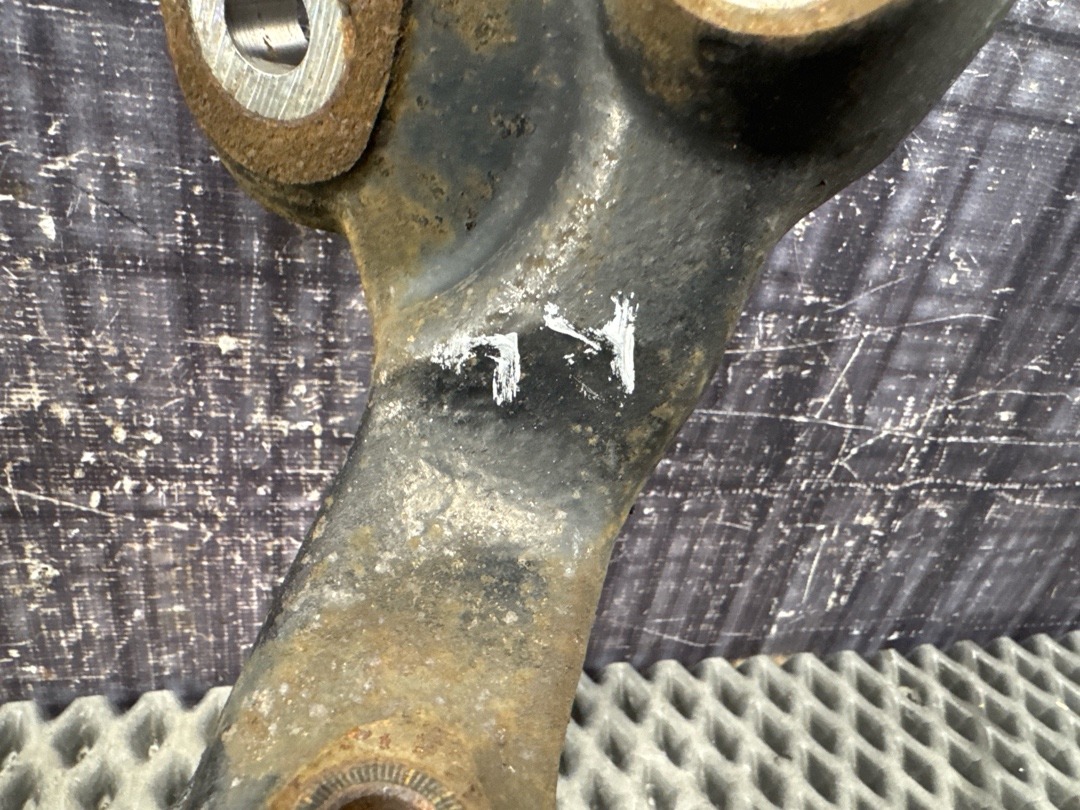 Поворотный кулак, 3820 рублей, Красноярск