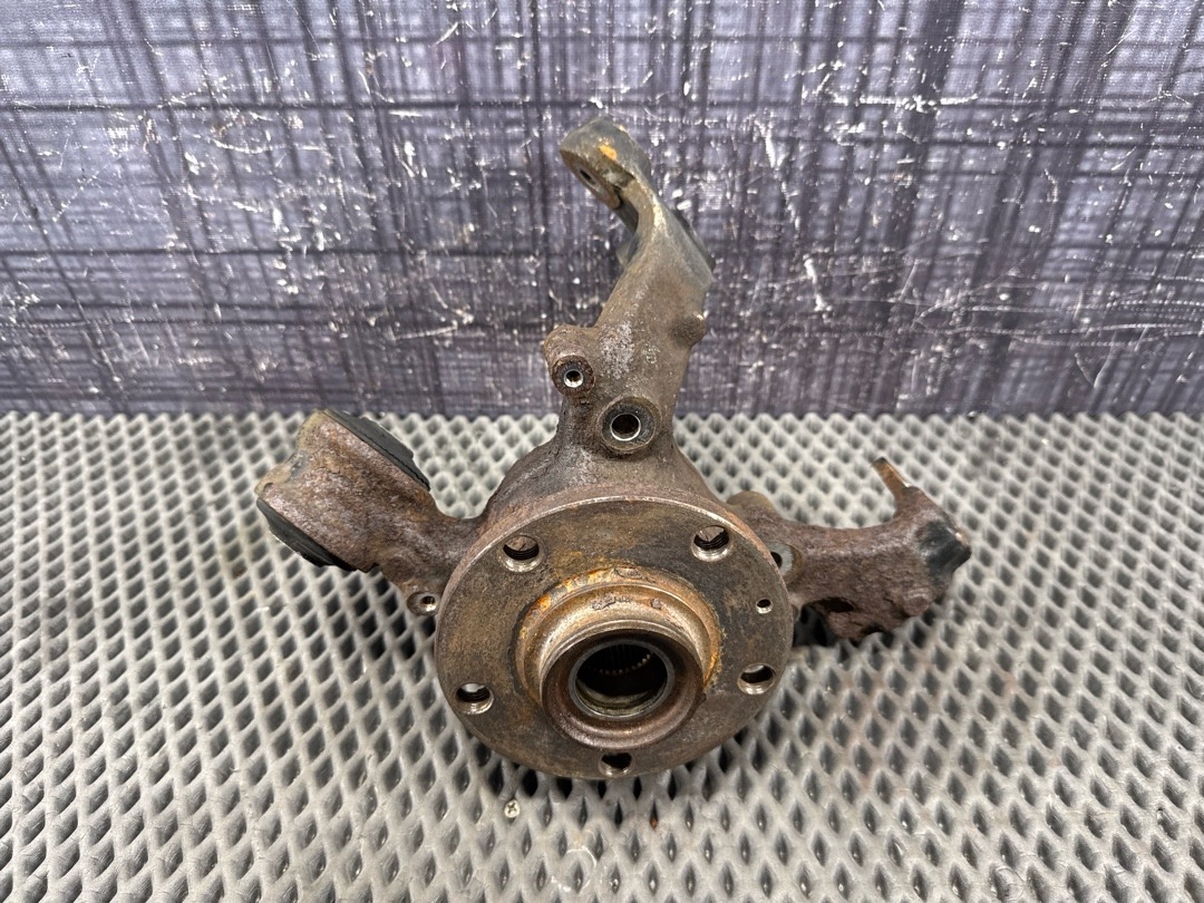 Поворотный кулак, 3820 рублей, Красноярск