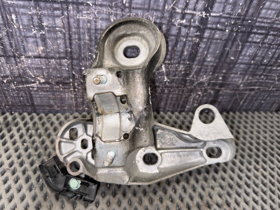 Кронштейн двигателя, 1110 рублей, Красноярск