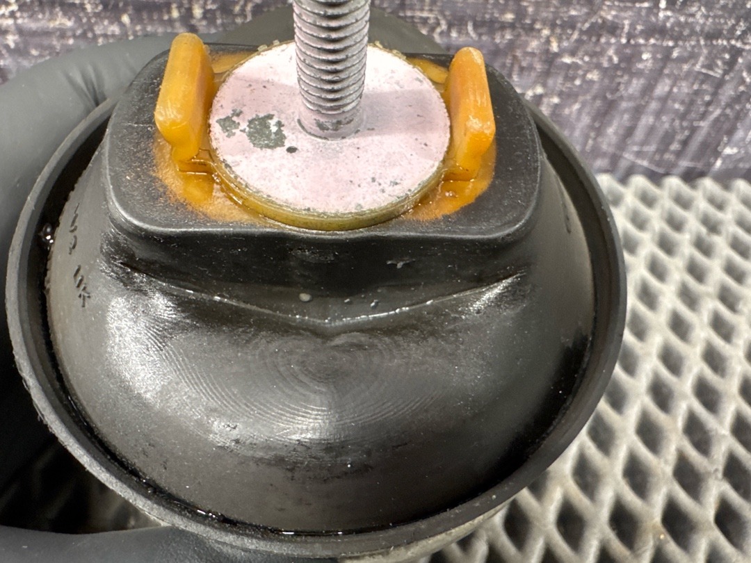 Подушка двигателя, 4120 рублей, Красноярск