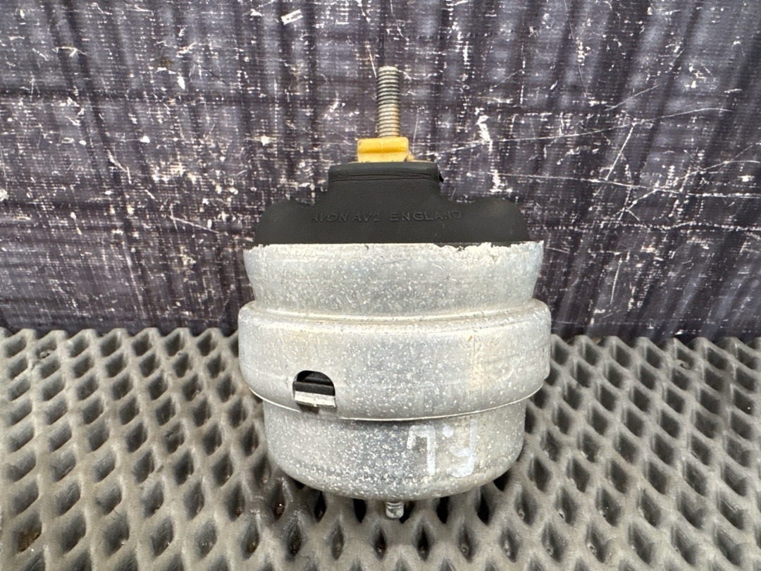 Подушка двигателя, 4120 рублей, Красноярск