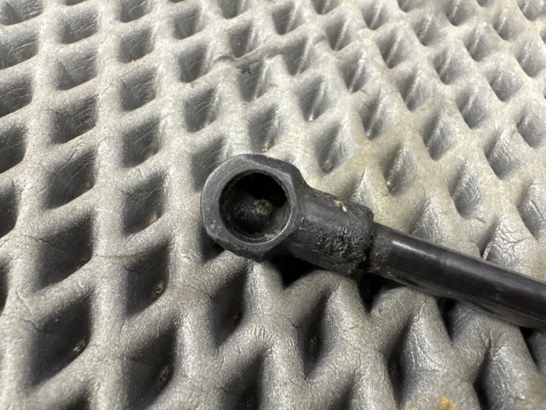 Амортизатор багажника, 650 рублей, Красноярск